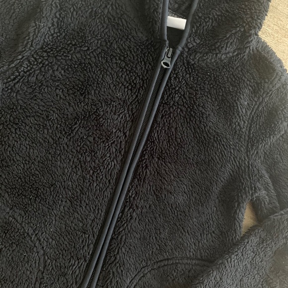 Girls Old Navy Fleece Sweater - Picture 2 of 8